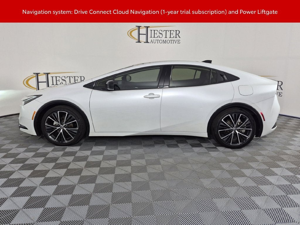 2024 Toyota Prius Limited - Photo 8