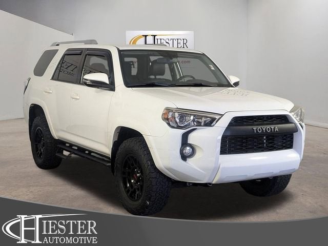 2018 Toyota 4Runner SR5 Premium 4x4 V6's photo