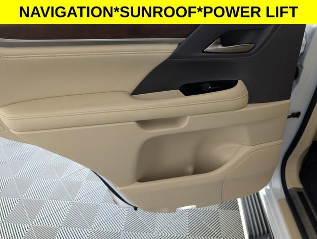 2019 Lexus LX 570 Three-Row