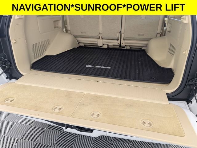 2019 Lexus LX 570 Three-Row