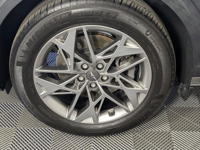 2022 Genesis GV70 2.5T