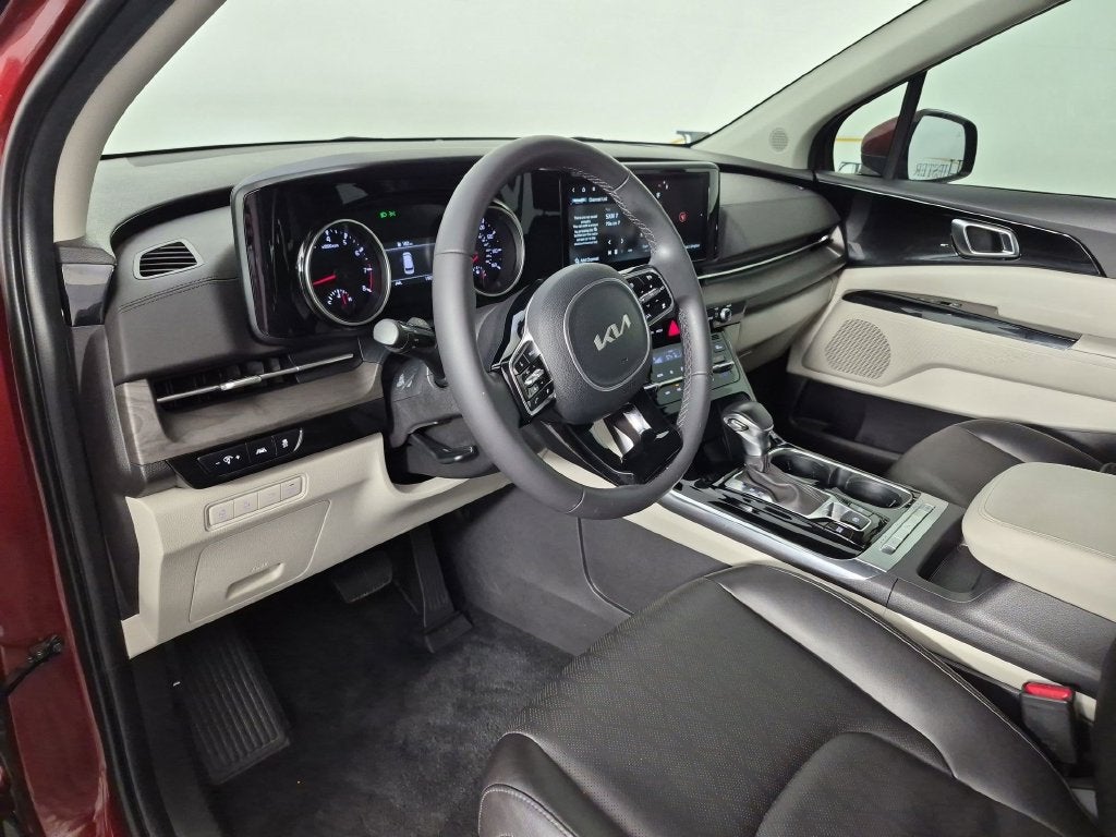 2024 Kia Carnival EX - Photo 18