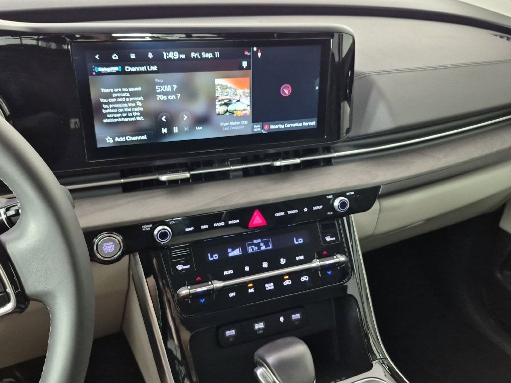 2024 Kia Carnival EX - Photo 23