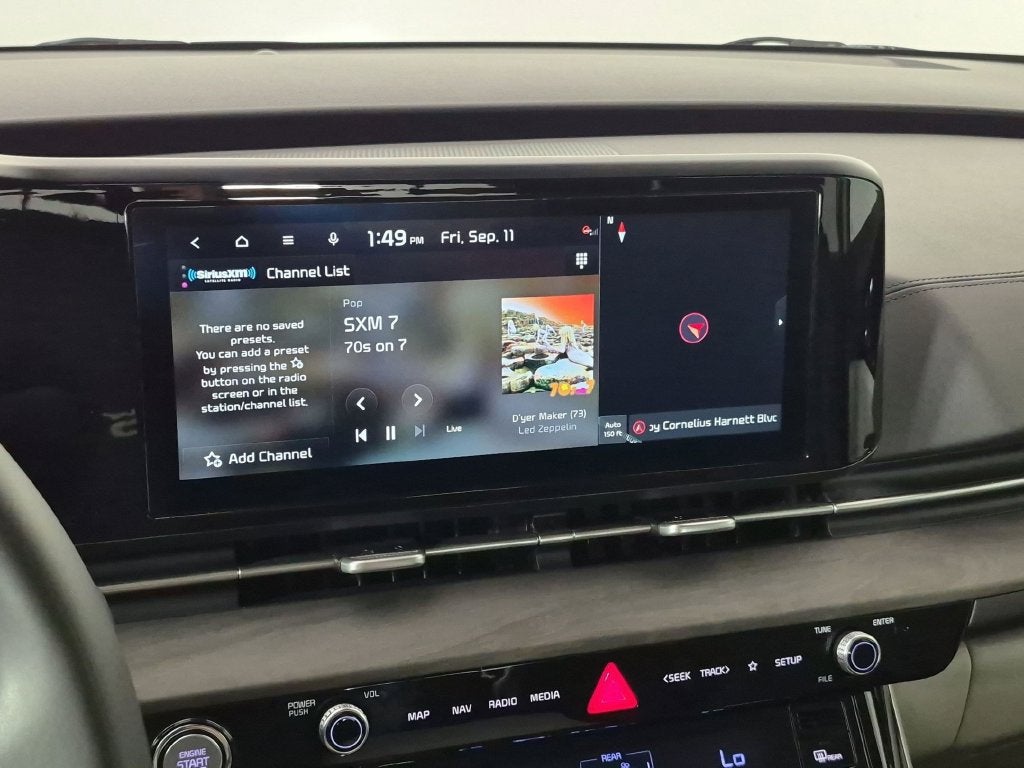 2024 Kia Carnival EX - Photo 24