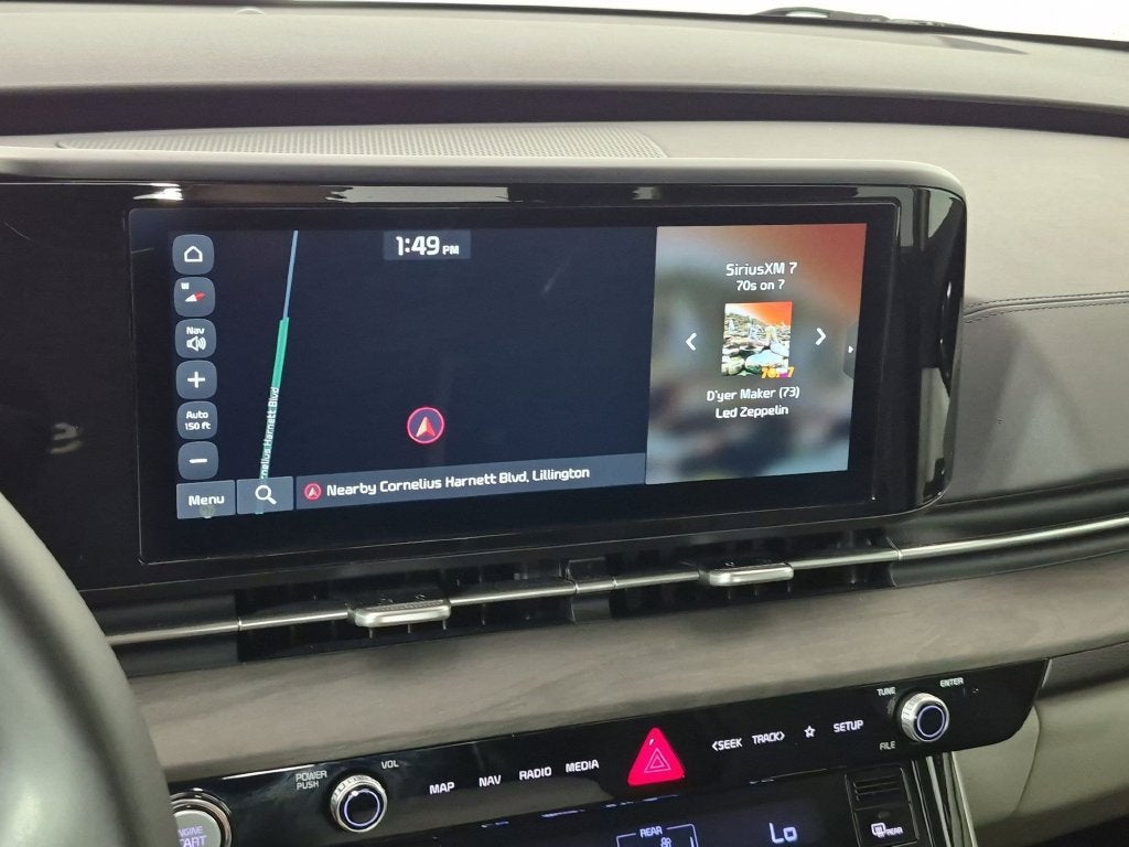 2024 Kia Carnival EX - Photo 26