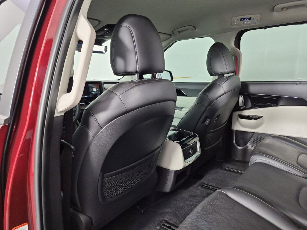 2024 Kia Carnival EX - Photo 32