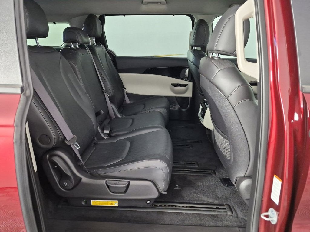 2024 Kia Carnival EX - Photo 34