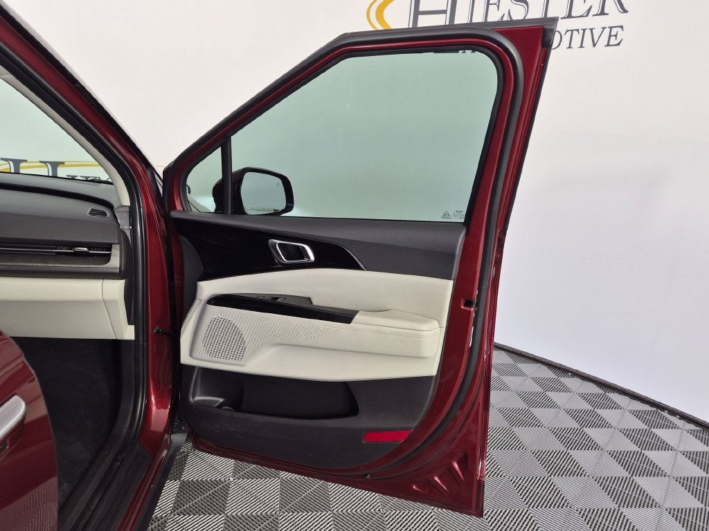 2024 Kia Carnival EX - Photo 35