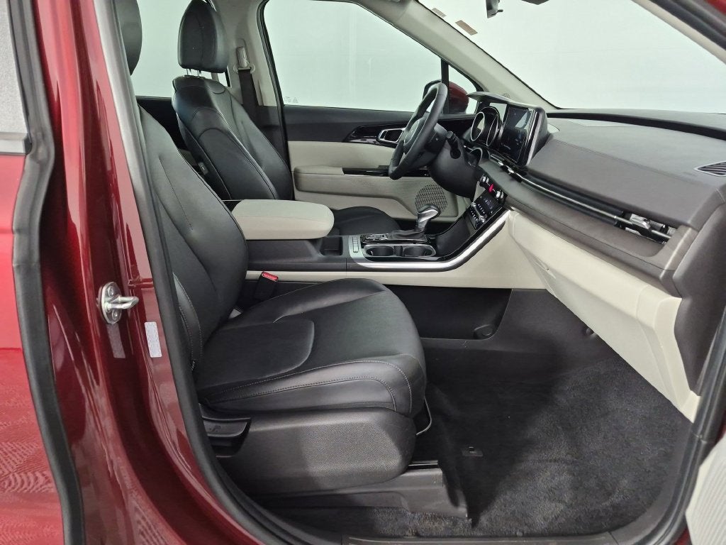 2024 Kia Carnival EX - Photo 36