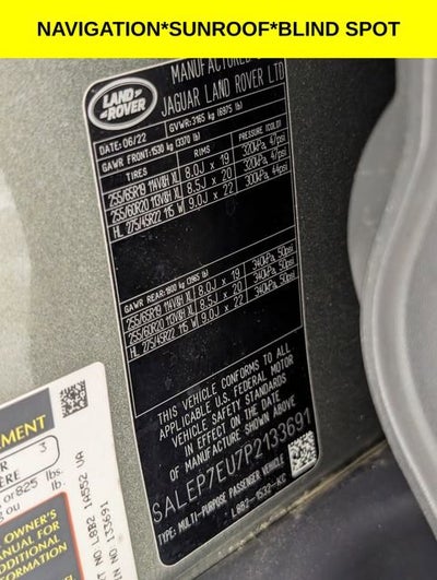 2023 Land Rover Defender SE