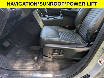 2023 Land Rover Discovery S