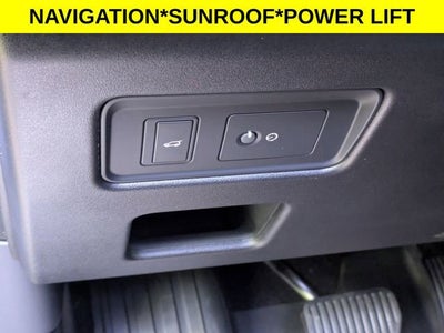 2023 Land Rover Discovery S