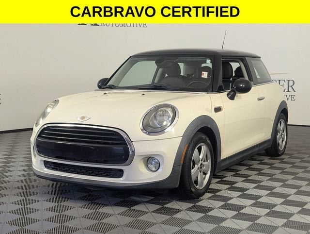 2017 MINI Hardtop Cooper