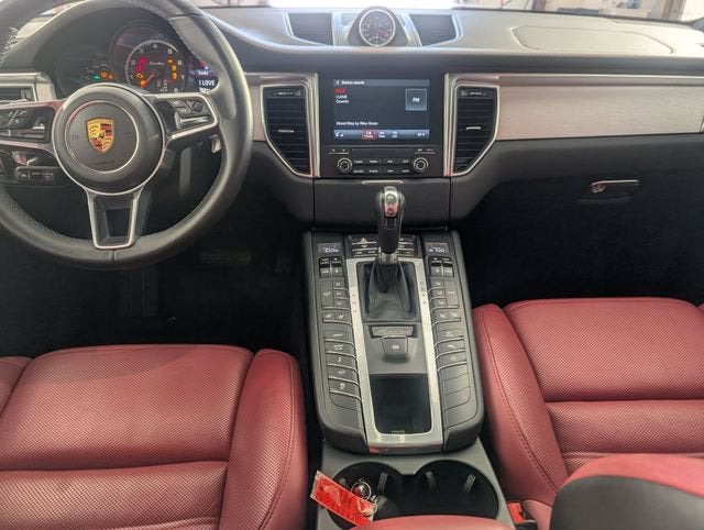 2017 Porsche Macan Turbo