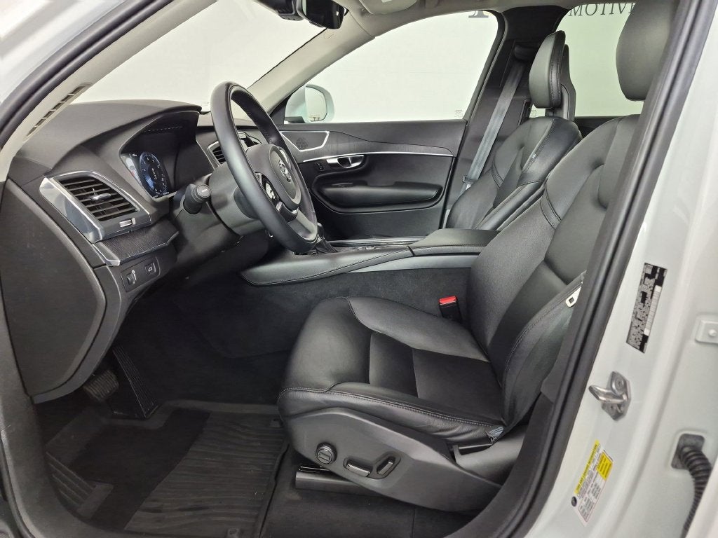 2020 Volvo XC90 T5 Momentum 7 Passenger