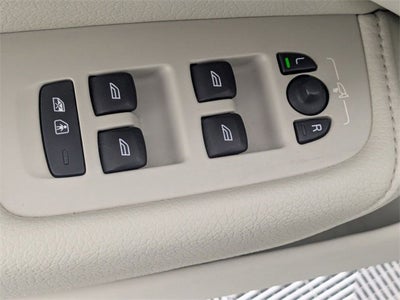 2021 Volvo XC60 Momentum