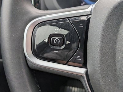 2025 Volvo XC60 Plus