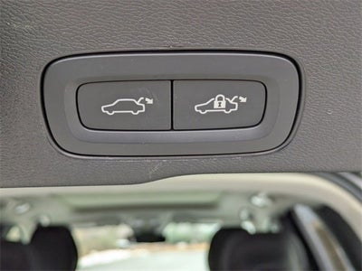 2025 Volvo XC60 Plus