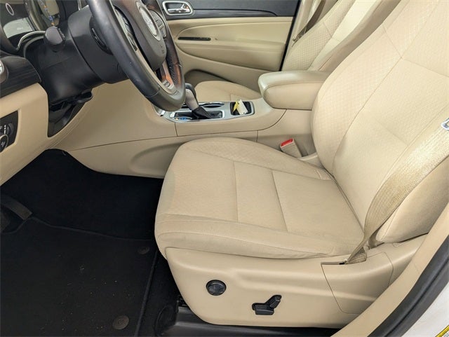 2019 Jeep Grand Cherokee Laredo E