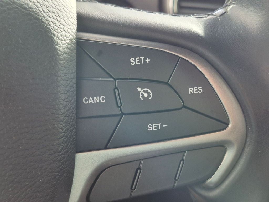 2020 Jeep Grand Cherokee Laredo E