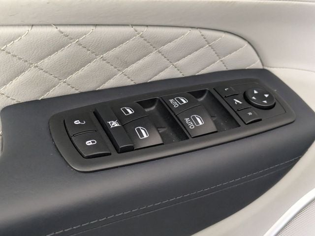 2021 Jeep Grand Cherokee Summit