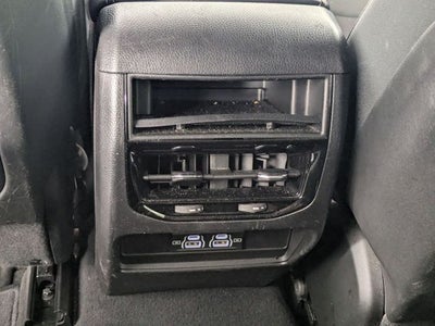2023 Jeep Grand Cherokee Laredo 4x2