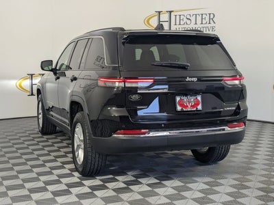 2023 Jeep Grand Cherokee Laredo 4x2