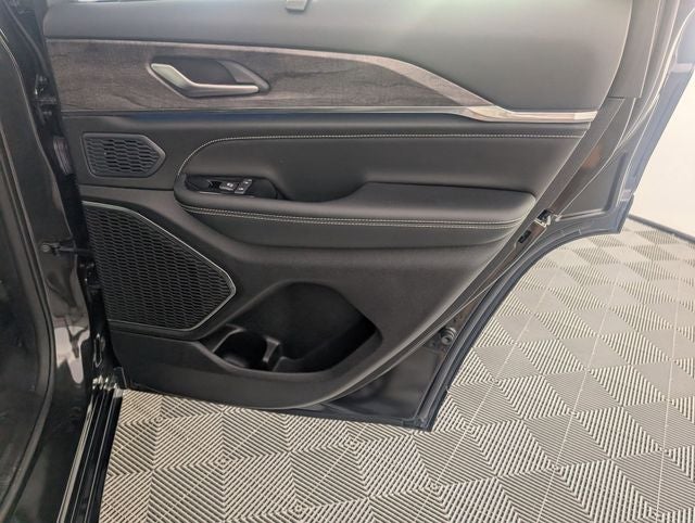 2024 Jeep Grand Cherokee Overland