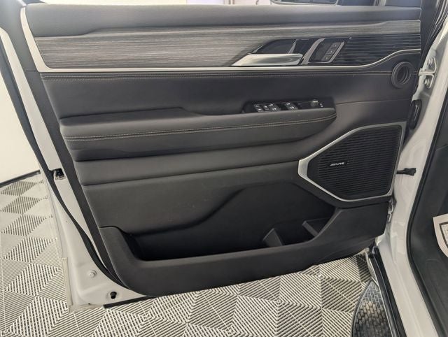 2023 Jeep Wagoneer L Series II