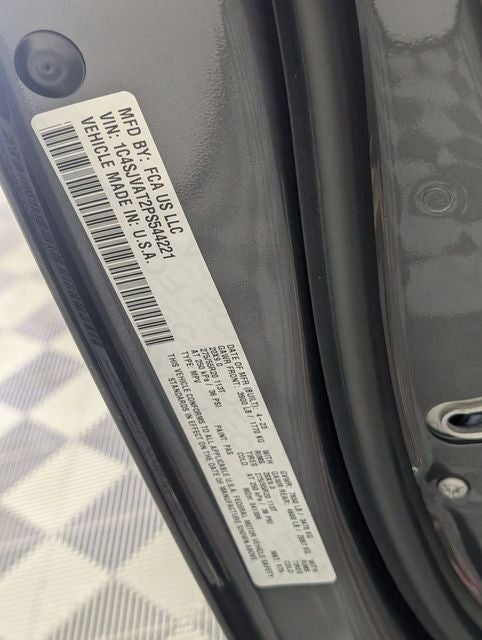 2023 Jeep Wagoneer Base