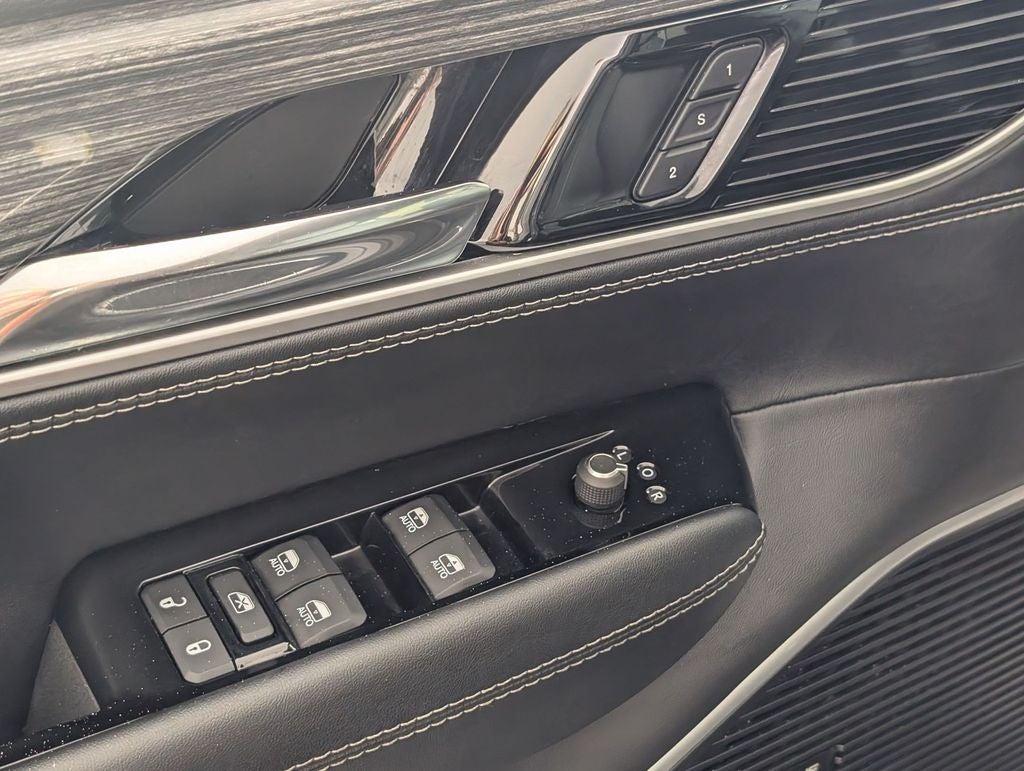 2022 Jeep Wagoneer Series II