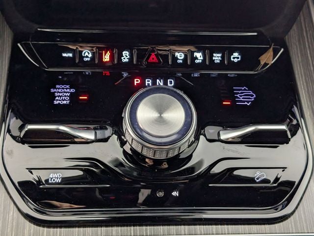 2023 Jeep Wagoneer Series III