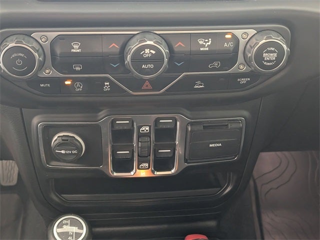 2023 Jeep Gladiator Overland