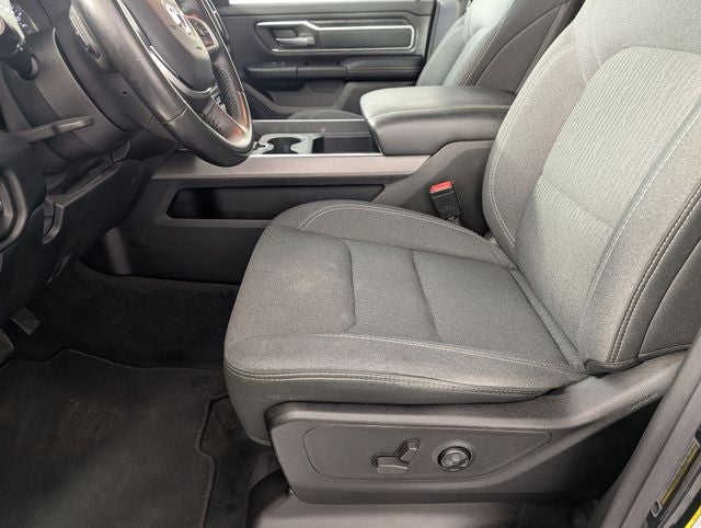 2021 RAM 1500 Big Horn Quad Cab 4x4 6'4' Box