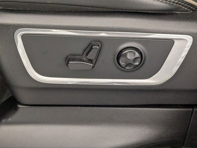 2020 RAM 1500 Laramie Crew Cab 4x4 5'7' Box