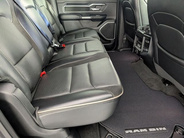 2020 RAM 1500 Laramie Crew Cab 4x4 5'7' Box