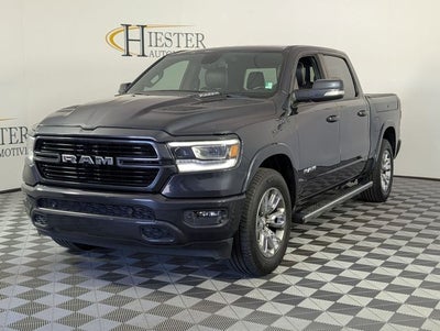 2020 RAM 1500 Laramie Crew Cab 4x4 5'7' Box