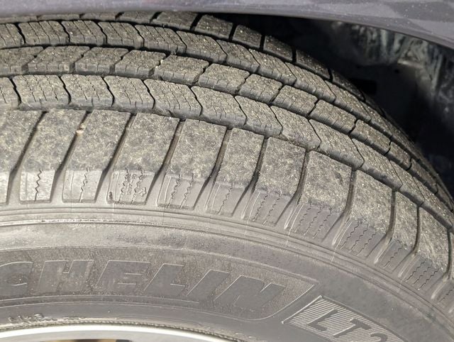 2020 RAM 1500 Laramie Crew Cab 4x4 5'7' Box