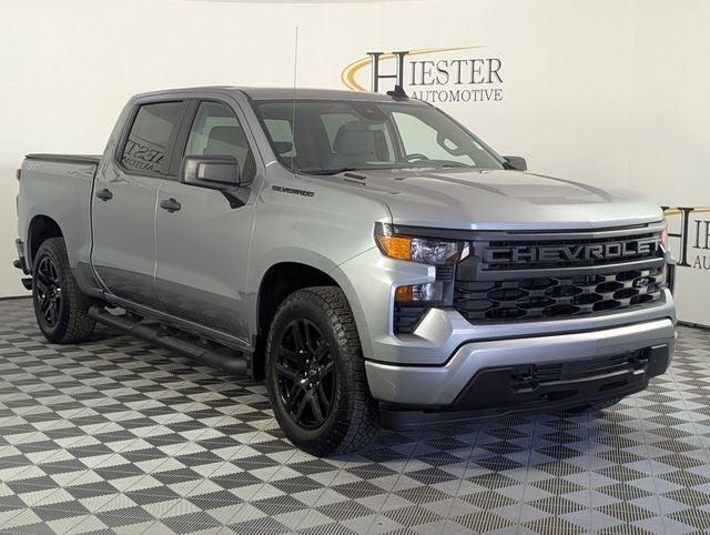 2025 Chevrolet Silverado 1500 Custom