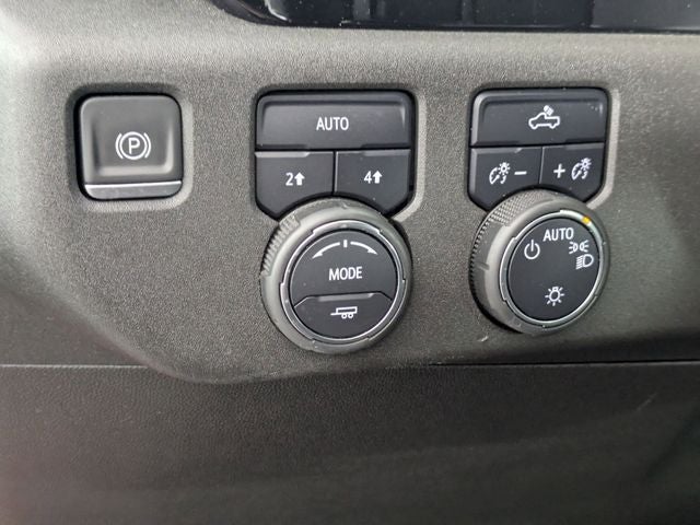 2022 Chevrolet Silverado 1500 4WD Crew Cab Standard Bed LT
