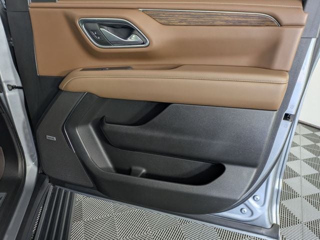 2024 Chevrolet Suburban 4WD High Country
