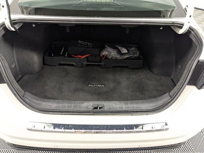 2023 Nissan Altima SR FWD