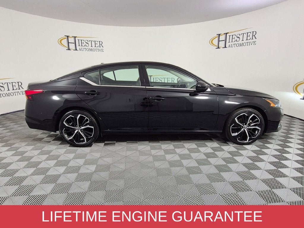 2025 Nissan Altima 2.5 SR