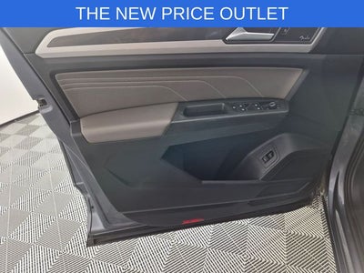 2022 Volkswagen Atlas 3.6L V6 SEL Premium R-Line