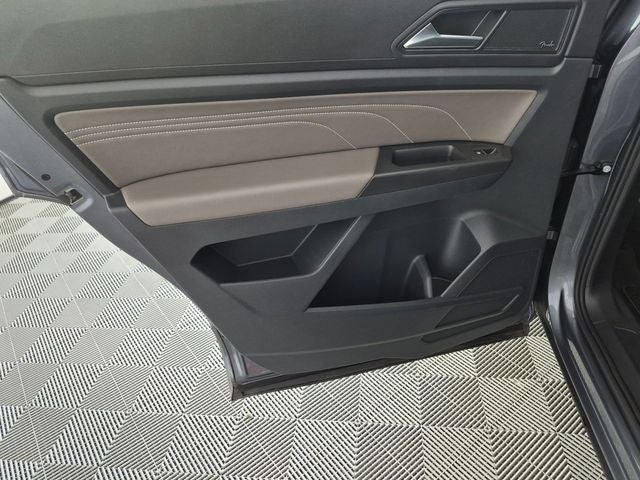 2022 Volkswagen Atlas 3.6L V6 SEL Premium R-Line