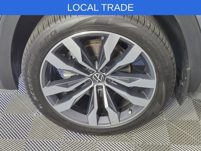 2022 Volkswagen Atlas 3.6L V6 SEL Premium R-Line