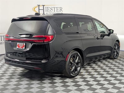 2024 Chrysler Pacifica Limited