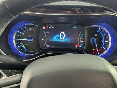 2023 Chrysler Pacifica Hybrid Limited