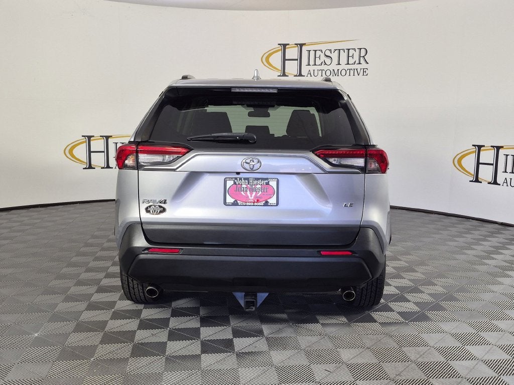 2021 Toyota RAV4 LE