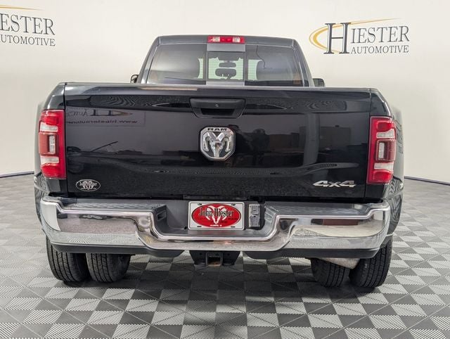 2020 RAM 3500 Tradesman Crew Cab 4x4 8' Box
